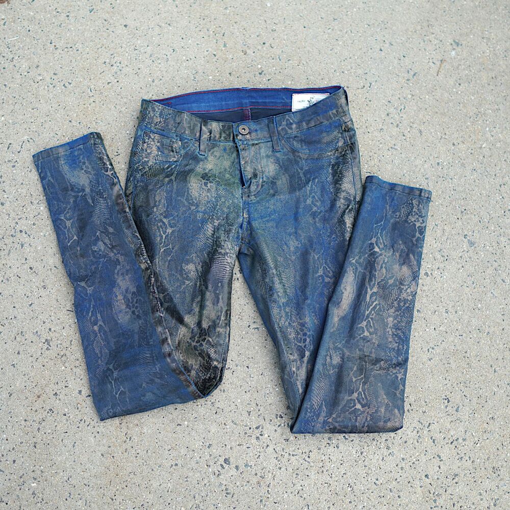 Angry Rabbit Blue Snakeskin Print Skinny Jeans Sz 27 Blue Foil Metallic